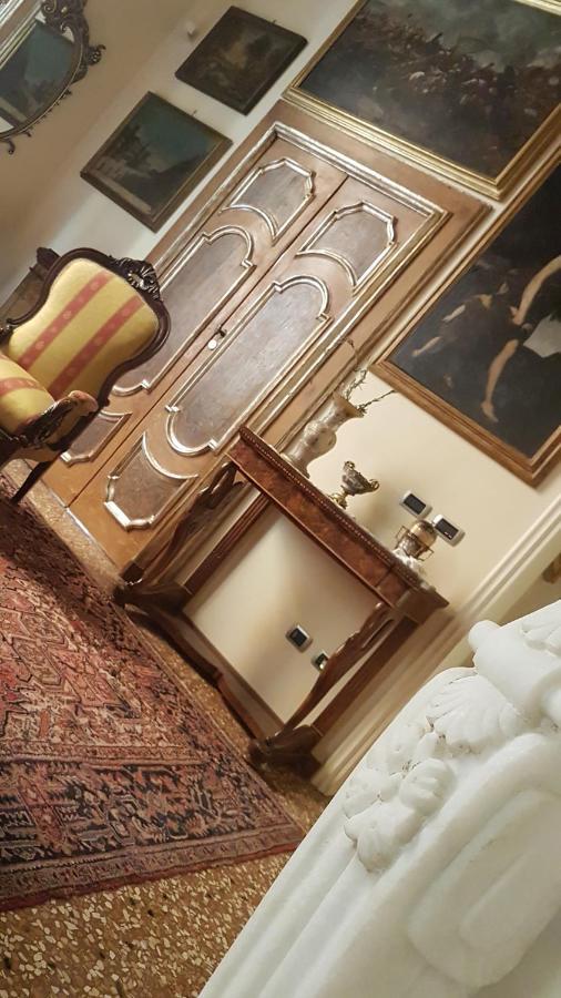 Chambre Double Standard avec Salle de Bains Commune