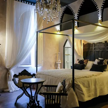 Les Chambres de Amelie B&B-3