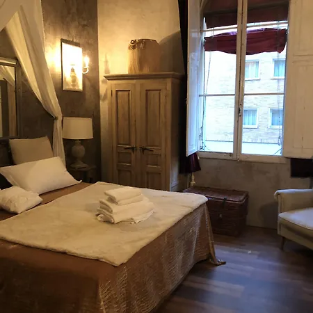 Les Chambres de Amelie B&B-2